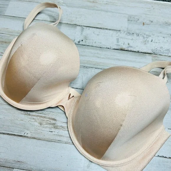 NEW Victoria's Secret Bra 38DDD Cream Shimmer Padded Feminine Underwire Molded - Picture 1 of 5